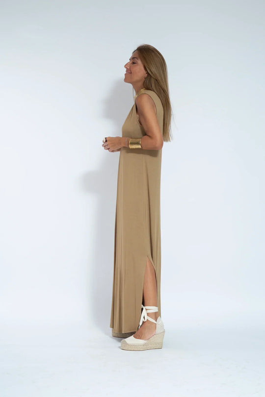 Sia | Elegant Slimming Dress and Versatile Vest Set