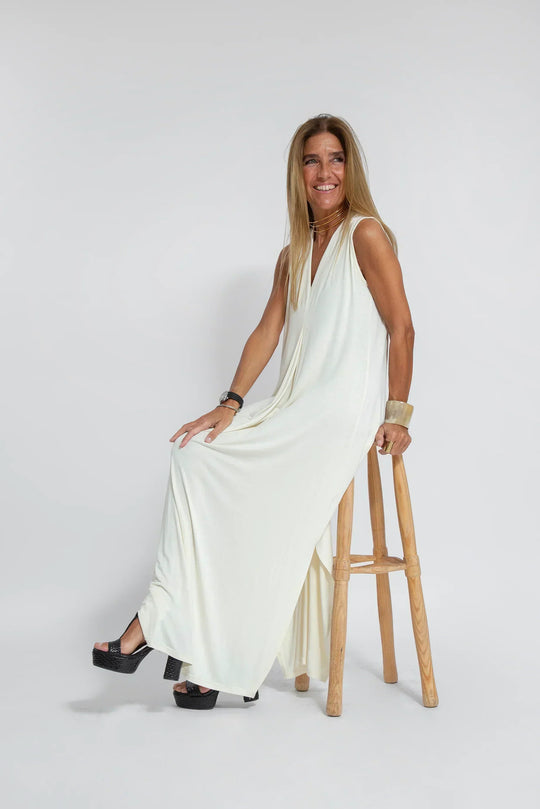 Sia | Elegant Slimming Dress and Versatile Vest Set